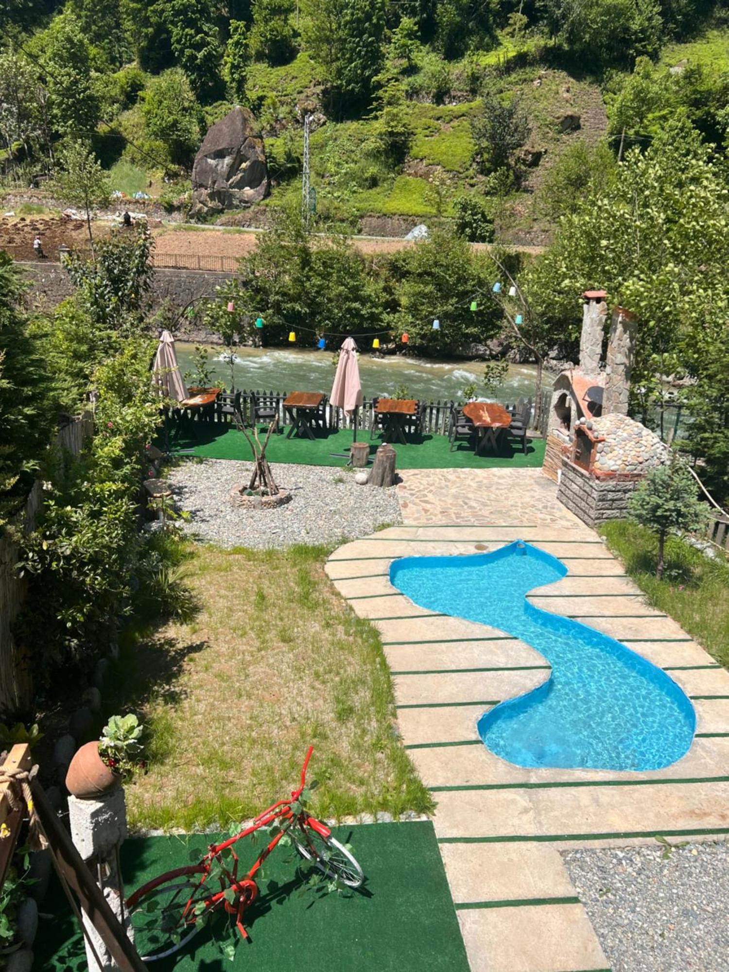 Afara Bungalows Otel & Cafe Ριζούντα Εξωτερικό φωτογραφία